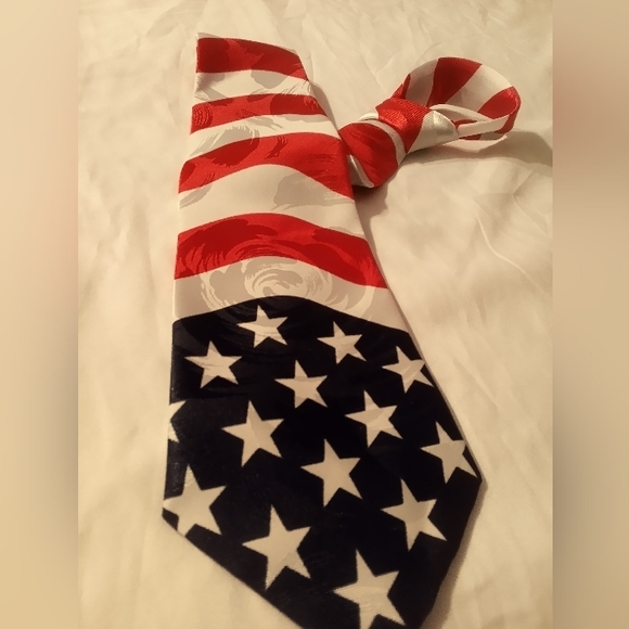 Mercedes High Fashion American Flag Tie - Picture 5 of 5